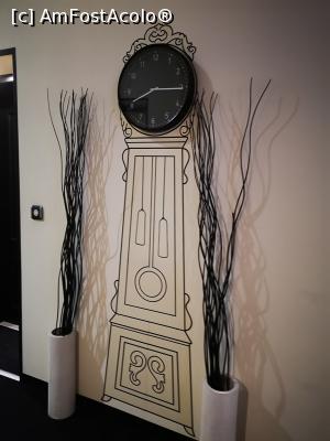 [P10] Decor pe hol » foto by crismis
 - 
<span class="allrVoted glyphicon glyphicon-heart hidden" id="av1256967"></span>
<a class="m-l-10 hidden" id="sv1256967" onclick="voting_Foto_DelVot(,1256967,25555)" role="button">șterge vot <span class="glyphicon glyphicon-remove"></span></a>
<a id="v91256967" class=" c-red"  onclick="voting_Foto_SetVot(1256967)" role="button"><span class="glyphicon glyphicon-heart-empty"></span> <b>LIKE</b> = Votează poza</a> <img class="hidden"  id="f1256967W9" src="/imagini/loader.gif" border="0" /><span class="AjErrMes hidden" id="e1256967ErM"></span>