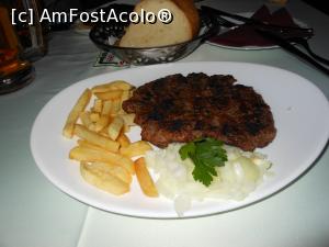 [P28] Complexul Konačište Osmica - Mokra Gora. Cina pe terasa restaurantului.  » foto by iulianic
 - 
<span class="allrVoted glyphicon glyphicon-heart hidden" id="av1133443"></span>
<a class="m-l-10 hidden" id="sv1133443" onclick="voting_Foto_DelVot(,1133443,25562)" role="button">șterge vot <span class="glyphicon glyphicon-remove"></span></a>
<a id="v91133443" class=" c-red"  onclick="voting_Foto_SetVot(1133443)" role="button"><span class="glyphicon glyphicon-heart-empty"></span> <b>LIKE</b> = Votează poza</a> <img class="hidden"  id="f1133443W9" src="/imagini/loader.gif" border="0" /><span class="AjErrMes hidden" id="e1133443ErM"></span>
