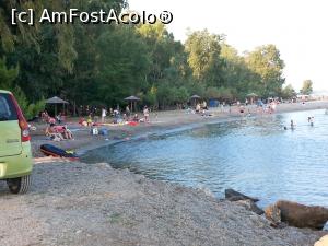 [P16] Plaja Kiani Akti, aprox 10 min de mers pe jos de locatia Lydia rooms and studios. Padurea si vegetatia din spatele plajei dadeau o nota de salbatic, neamenajat.  » foto by deli75
 - 
<span class="allrVoted glyphicon glyphicon-heart hidden" id="av1100013"></span>
<a class="m-l-10 hidden" id="sv1100013" onclick="voting_Foto_DelVot(,1100013,25591)" role="button">șterge vot <span class="glyphicon glyphicon-remove"></span></a>
<a id="v91100013" class=" c-red"  onclick="voting_Foto_SetVot(1100013)" role="button"><span class="glyphicon glyphicon-heart-empty"></span> <b>LIKE</b> = Votează poza</a> <img class="hidden"  id="f1100013W9" src="/imagini/loader.gif" border="0" /><span class="AjErrMes hidden" id="e1100013ErM"></span>