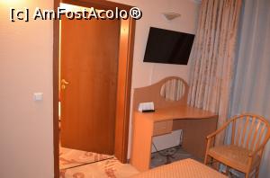[P08] Hotel Premier Lybid- uşa de acces dintre cele două camere ale suitei » foto by kelyboy
 - 
<span class="allrVoted glyphicon glyphicon-heart hidden" id="av1101754"></span>
<a class="m-l-10 hidden" id="sv1101754" onclick="voting_Foto_DelVot(,1101754,25617)" role="button">șterge vot <span class="glyphicon glyphicon-remove"></span></a>
<a id="v91101754" class=" c-red"  onclick="voting_Foto_SetVot(1101754)" role="button"><span class="glyphicon glyphicon-heart-empty"></span> <b>LIKE</b> = Votează poza</a> <img class="hidden"  id="f1101754W9" src="/imagini/loader.gif" border="0" /><span class="AjErrMes hidden" id="e1101754ErM"></span>