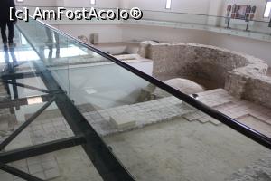 [P07] Niculițel, jud. Tulcea, Bazilica Paleocreştină, Pasarela din sticlă ce traversează Naosul » foto by mprofeanu
 - 
<span class="allrVoted glyphicon glyphicon-heart hidden" id="av1229614"></span>
<a class="m-l-10 hidden" id="sv1229614" onclick="voting_Foto_DelVot(,1229614,25623)" role="button">șterge vot <span class="glyphicon glyphicon-remove"></span></a>
<a id="v91229614" class=" c-red"  onclick="voting_Foto_SetVot(1229614)" role="button"><span class="glyphicon glyphicon-heart-empty"></span> <b>LIKE</b> = Votează poza</a> <img class="hidden"  id="f1229614W9" src="/imagini/loader.gif" border="0" /><span class="AjErrMes hidden" id="e1229614ErM"></span>