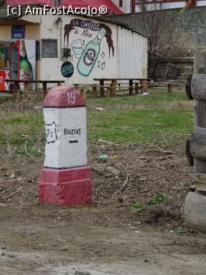 [P17] Borna kilometrică din Baziaș.  » foto by tata123 🔱
 - 
<span class="allrVoted glyphicon glyphicon-heart hidden" id="av1063987"></span>
<a class="m-l-10 hidden" id="sv1063987" onclick="voting_Foto_DelVot(,1063987,25666)" role="button">șterge vot <span class="glyphicon glyphicon-remove"></span></a>
<a id="v91063987" class=" c-red"  onclick="voting_Foto_SetVot(1063987)" role="button"><span class="glyphicon glyphicon-heart-empty"></span> <b>LIKE</b> = Votează poza</a> <img class="hidden"  id="f1063987W9" src="/imagini/loader.gif" border="0" /><span class="AjErrMes hidden" id="e1063987ErM"></span>