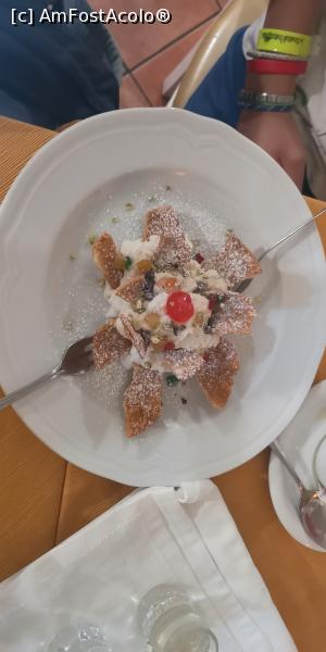 [P02] Cannoli, cannoli si iar cannoli :)  » foto by CrisMgo
 - 
<span class="allrVoted glyphicon glyphicon-heart hidden" id="av1106254"></span>
<a class="m-l-10 hidden" id="sv1106254" onclick="voting_Foto_DelVot(,1106254,25679)" role="button">șterge vot <span class="glyphicon glyphicon-remove"></span></a>
<a id="v91106254" class=" c-red"  onclick="voting_Foto_SetVot(1106254)" role="button"><span class="glyphicon glyphicon-heart-empty"></span> <b>LIKE</b> = Votează poza</a> <img class="hidden"  id="f1106254W9" src="/imagini/loader.gif" border="0" /><span class="AjErrMes hidden" id="e1106254ErM"></span>