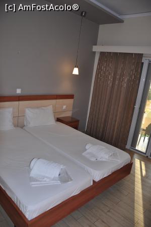 [P06] Delfini Hotel - camera » foto by Dragoș_MD
 - 
<span class="allrVoted glyphicon glyphicon-heart hidden" id="av1108183"></span>
<a class="m-l-10 hidden" id="sv1108183" onclick="voting_Foto_DelVot(,1108183,25703)" role="button">șterge vot <span class="glyphicon glyphicon-remove"></span></a>
<a id="v91108183" class=" c-red"  onclick="voting_Foto_SetVot(1108183)" role="button"><span class="glyphicon glyphicon-heart-empty"></span> <b>LIKE</b> = Votează poza</a> <img class="hidden"  id="f1108183W9" src="/imagini/loader.gif" border="0" /><span class="AjErrMes hidden" id="e1108183ErM"></span>