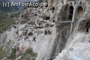 [P28] Georgia, În Vardzia era și o mănăstire, biserica este în dreapta și este funcțională și astăzi, are pictat chipul marei regine Tamar » foto by mprofeanu
 - 
<span class="allrVoted glyphicon glyphicon-heart hidden" id="av1108958"></span>
<a class="m-l-10 hidden" id="sv1108958" onclick="voting_Foto_DelVot(,1108958,25712)" role="button">șterge vot <span class="glyphicon glyphicon-remove"></span></a>
<a id="v91108958" class=" c-red"  onclick="voting_Foto_SetVot(1108958)" role="button"><span class="glyphicon glyphicon-heart-empty"></span> <b>LIKE</b> = Votează poza</a> <img class="hidden"  id="f1108958W9" src="/imagini/loader.gif" border="0" /><span class="AjErrMes hidden" id="e1108958ErM"></span>