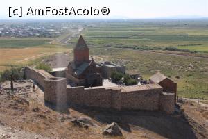 [P72] Armenia, Mănăstirea Khor Virap văzută de pe dealul din apropiere, am coborât în grota unde Sf. Grigore Iluminatorul a fost întemnițat 13 ani, se coboară vertical...  » foto by mprofeanu
 - 
<span class="allrVoted glyphicon glyphicon-heart hidden" id="av1109020"></span>
<a class="m-l-10 hidden" id="sv1109020" onclick="voting_Foto_DelVot(,1109020,25712)" role="button">șterge vot <span class="glyphicon glyphicon-remove"></span></a>
<a id="v91109020" class=" c-red"  onclick="voting_Foto_SetVot(1109020)" role="button"><span class="glyphicon glyphicon-heart-empty"></span> <b>LIKE</b> = Votează poza</a> <img class="hidden"  id="f1109020W9" src="/imagini/loader.gif" border="0" /><span class="AjErrMes hidden" id="e1109020ErM"></span>