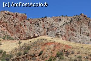 [P73] Armenia, Mănăstirea Noravank și stâncile roșii ce o înconjoară văzută de jos, din șosea, din canion » foto by mprofeanu
 - 
<span class="allrVoted glyphicon glyphicon-heart hidden" id="av1109029"></span>
<a class="m-l-10 hidden" id="sv1109029" onclick="voting_Foto_DelVot(,1109029,25712)" role="button">șterge vot <span class="glyphicon glyphicon-remove"></span></a>
<a id="v91109029" class=" c-red"  onclick="voting_Foto_SetVot(1109029)" role="button"><span class="glyphicon glyphicon-heart-empty"></span> <b>LIKE</b> = Votează poza</a> <img class="hidden"  id="f1109029W9" src="/imagini/loader.gif" border="0" /><span class="AjErrMes hidden" id="e1109029ErM"></span>