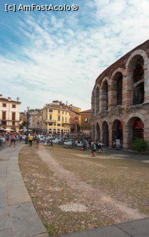 [P02] Arena din Verona » foto by alxmst
 - 
<span class="allrVoted glyphicon glyphicon-heart hidden" id="av1109090"></span>
<a class="m-l-10 hidden" id="sv1109090" onclick="voting_Foto_DelVot(,1109090,25716)" role="button">șterge vot <span class="glyphicon glyphicon-remove"></span></a>
<a id="v91109090" class=" c-red"  onclick="voting_Foto_SetVot(1109090)" role="button"><span class="glyphicon glyphicon-heart-empty"></span> <b>LIKE</b> = Votează poza</a> <img class="hidden"  id="f1109090W9" src="/imagini/loader.gif" border="0" /><span class="AjErrMes hidden" id="e1109090ErM"></span>