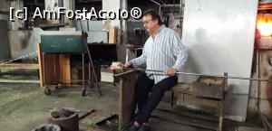[P12] Aici se naşte sticla de Murano - o demonstraţie pentru turişti » foto by gettyy
 - 
<span class="allrVoted glyphicon glyphicon-heart hidden" id="av1149926"></span>
<a class="m-l-10 hidden" id="sv1149926" onclick="voting_Foto_DelVot(,1149926,25716)" role="button">șterge vot <span class="glyphicon glyphicon-remove"></span></a>
<a id="v91149926" class=" c-red"  onclick="voting_Foto_SetVot(1149926)" role="button"><span class="glyphicon glyphicon-heart-empty"></span> <b>LIKE</b> = Votează poza</a> <img class="hidden"  id="f1149926W9" src="/imagini/loader.gif" border="0" /><span class="AjErrMes hidden" id="e1149926ErM"></span>