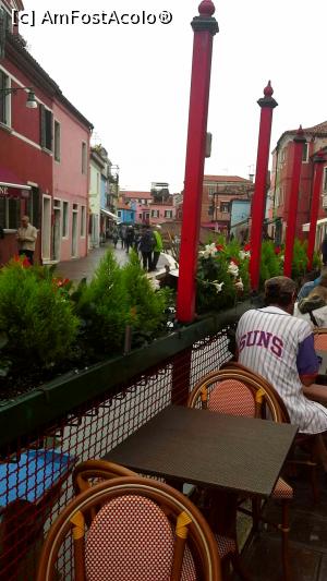 [P17] Burano - terasă cu flori » foto by gettyy
 - 
<span class="allrVoted glyphicon glyphicon-heart hidden" id="av1149931"></span>
<a class="m-l-10 hidden" id="sv1149931" onclick="voting_Foto_DelVot(,1149931,25716)" role="button">șterge vot <span class="glyphicon glyphicon-remove"></span></a>
<a id="v91149931" class=" c-red"  onclick="voting_Foto_SetVot(1149931)" role="button"><span class="glyphicon glyphicon-heart-empty"></span> <b>LIKE</b> = Votează poza</a> <img class="hidden"  id="f1149931W9" src="/imagini/loader.gif" border="0" /><span class="AjErrMes hidden" id="e1149931ErM"></span>