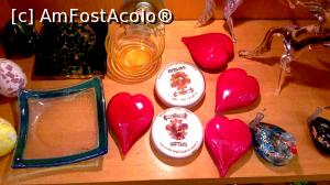 [P09] Suveniruri de tot felul din preţioasa sticlă de Murano » foto by gettyy
 - 
<span class="allrVoted glyphicon glyphicon-heart hidden" id="av1149923"></span>
<a class="m-l-10 hidden" id="sv1149923" onclick="voting_Foto_DelVot(,1149923,25716)" role="button">șterge vot <span class="glyphicon glyphicon-remove"></span></a>
<a id="v91149923" class=" c-red"  onclick="voting_Foto_SetVot(1149923)" role="button"><span class="glyphicon glyphicon-heart-empty"></span> <b>LIKE</b> = Votează poza</a> <img class="hidden"  id="f1149923W9" src="/imagini/loader.gif" border="0" /><span class="AjErrMes hidden" id="e1149923ErM"></span>