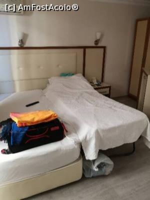 [P04] camera de hotel de ”patru stele” » foto by Mititica*
 - 
<span class="allrVoted glyphicon glyphicon-heart hidden" id="av1110022"></span>
<a class="m-l-10 hidden" id="sv1110022" onclick="voting_Foto_DelVot(,1110022,25727)" role="button">șterge vot <span class="glyphicon glyphicon-remove"></span></a>
<a id="v91110022" class=" c-red"  onclick="voting_Foto_SetVot(1110022)" role="button"><span class="glyphicon glyphicon-heart-empty"></span> <b>LIKE</b> = Votează poza</a> <img class="hidden"  id="f1110022W9" src="/imagini/loader.gif" border="0" /><span class="AjErrMes hidden" id="e1110022ErM"></span>