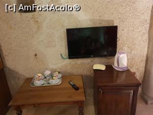 [P13] tv, cafea, ceai, fierbător și frigider (in interiorul dulapiorului)  » foto by silvia tudoran
 - 
<span class="allrVoted glyphicon glyphicon-heart hidden" id="av1112554"></span>
<a class="m-l-10 hidden" id="sv1112554" onclick="voting_Foto_DelVot(,1112554,25755)" role="button">șterge vot <span class="glyphicon glyphicon-remove"></span></a>
<a id="v91112554" class=" c-red"  onclick="voting_Foto_SetVot(1112554)" role="button"><span class="glyphicon glyphicon-heart-empty"></span> <b>LIKE</b> = Votează poza</a> <img class="hidden"  id="f1112554W9" src="/imagini/loader.gif" border="0" /><span class="AjErrMes hidden" id="e1112554ErM"></span>
