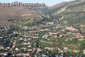 [P15] Armenia, Goris văzut de la înălțime, poză mărită, verde în vale, arid pe coaste... frumoasă priveliște!...  » foto by mprofeanu
 - 
<span class="allrVoted glyphicon glyphicon-heart hidden" id="av1113869"></span>
<a class="m-l-10 hidden" id="sv1113869" onclick="voting_Foto_DelVot(,1113869,25765)" role="button">șterge vot <span class="glyphicon glyphicon-remove"></span></a>
<a id="v91113869" class=" c-red"  onclick="voting_Foto_SetVot(1113869)" role="button"><span class="glyphicon glyphicon-heart-empty"></span> <b>LIKE</b> = Votează poza</a> <img class="hidden"  id="f1113869W9" src="/imagini/loader.gif" border="0" /><span class="AjErrMes hidden" id="e1113869ErM"></span>
