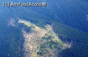 [P16] Cabana Bârcaciu (și pădurea defrișată din fața acestuia-poză mărită)  » foto by AZE
 - 
<span class="allrVoted glyphicon glyphicon-heart hidden" id="av961086"></span>
<a class="m-l-10 hidden" id="sv961086" onclick="voting_Foto_DelVot(,961086,25777)" role="button">șterge vot <span class="glyphicon glyphicon-remove"></span></a>
<a id="v9961086" class=" c-red"  onclick="voting_Foto_SetVot(961086)" role="button"><span class="glyphicon glyphicon-heart-empty"></span> <b>LIKE</b> = Votează poza</a> <img class="hidden"  id="f961086W9" src="/imagini/loader.gif" border="0" /><span class="AjErrMes hidden" id="e961086ErM"></span>
