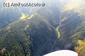 [P19] Cabana Negoiu (puțin la dreapta centru cascada Șerbota)  » foto by AZE
 - 
<span class="allrVoted glyphicon glyphicon-heart hidden" id="av961089"></span>
<a class="m-l-10 hidden" id="sv961089" onclick="voting_Foto_DelVot(,961089,25777)" role="button">șterge vot <span class="glyphicon glyphicon-remove"></span></a>
<a id="v9961089" class=" c-red"  onclick="voting_Foto_SetVot(961089)" role="button"><span class="glyphicon glyphicon-heart-empty"></span> <b>LIKE</b> = Votează poza</a> <img class="hidden"  id="f961089W9" src="/imagini/loader.gif" border="0" /><span class="AjErrMes hidden" id="e961089ErM"></span>