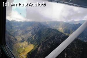 [P29] Căldarea Bâlii (imagini nu prea bune prin fereastra avionului)  » foto by AZE
 - 
<span class="allrVoted glyphicon glyphicon-heart hidden" id="av961099"></span>
<a class="m-l-10 hidden" id="sv961099" onclick="voting_Foto_DelVot(,961099,25777)" role="button">șterge vot <span class="glyphicon glyphicon-remove"></span></a>
<a id="v9961099" class=" c-red"  onclick="voting_Foto_SetVot(961099)" role="button"><span class="glyphicon glyphicon-heart-empty"></span> <b>LIKE</b> = Votează poza</a> <img class="hidden"  id="f961099W9" src="/imagini/loader.gif" border="0" /><span class="AjErrMes hidden" id="e961099ErM"></span>