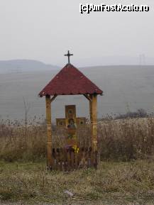 [P22] troita din fata cimitirului... » foto by ionut73
 - 
<span class="allrVoted glyphicon glyphicon-heart hidden" id="av63953"></span>
<a class="m-l-10 hidden" id="sv63953" onclick="voting_Foto_DelVot(,63953,25777)" role="button">șterge vot <span class="glyphicon glyphicon-remove"></span></a>
<a id="v963953" class=" c-red"  onclick="voting_Foto_SetVot(63953)" role="button"><span class="glyphicon glyphicon-heart-empty"></span> <b>LIKE</b> = Votează poza</a> <img class="hidden"  id="f63953W9" src="/imagini/loader.gif" border="0" /><span class="AjErrMes hidden" id="e63953ErM"></span>