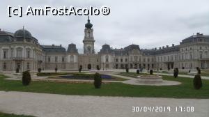 [P01] Palatul Festetics, Keszthely. Exteriorul » foto by ungureanica
 - 
<span class="allrVoted glyphicon glyphicon-heart hidden" id="av1115217"></span>
<a class="m-l-10 hidden" id="sv1115217" onclick="voting_Foto_DelVot(,1115217,25784)" role="button">șterge vot <span class="glyphicon glyphicon-remove"></span></a>
<a id="v91115217" class=" c-red"  onclick="voting_Foto_SetVot(1115217)" role="button"><span class="glyphicon glyphicon-heart-empty"></span> <b>LIKE</b> = Votează poza</a> <img class="hidden"  id="f1115217W9" src="/imagini/loader.gif" border="0" /><span class="AjErrMes hidden" id="e1115217ErM"></span>