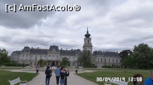 [P06] Palatul Festetics, Keszthely. Exteriorul » foto by ungureanica
 - 
<span class="allrVoted glyphicon glyphicon-heart hidden" id="av1115222"></span>
<a class="m-l-10 hidden" id="sv1115222" onclick="voting_Foto_DelVot(,1115222,25784)" role="button">șterge vot <span class="glyphicon glyphicon-remove"></span></a>
<a id="v91115222" class=" c-red"  onclick="voting_Foto_SetVot(1115222)" role="button"><span class="glyphicon glyphicon-heart-empty"></span> <b>LIKE</b> = Votează poza</a> <img class="hidden"  id="f1115222W9" src="/imagini/loader.gif" border="0" /><span class="AjErrMes hidden" id="e1115222ErM"></span>