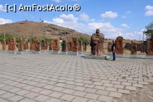 [P77] Oshakan, Biserica Sf. Mesrop Mashtots, Sfântul și creația lui » foto by mprofeanu
 - 
<span class="allrVoted glyphicon glyphicon-heart hidden" id="av1135640"></span>
<a class="m-l-10 hidden" id="sv1135640" onclick="voting_Foto_DelVot(,1135640,25788)" role="button">șterge vot <span class="glyphicon glyphicon-remove"></span></a>
<a id="v91135640" class=" c-red"  onclick="voting_Foto_SetVot(1135640)" role="button"><span class="glyphicon glyphicon-heart-empty"></span> <b>LIKE</b> = Votează poza</a> <img class="hidden"  id="f1135640W9" src="/imagini/loader.gif" border="0" /><span class="AjErrMes hidden" id="e1135640ErM"></span>