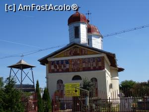 [P19] Biserica cu hramul „Adormirea Maicii Domnului”, construită la 1784, amplasată vis-a-vis de casa memorială N. Grigorescu.  » foto by tata123 🔱
 - 
<span class="allrVoted glyphicon glyphicon-heart hidden" id="av1115931"></span>
<a class="m-l-10 hidden" id="sv1115931" onclick="voting_Foto_DelVot(,1115931,25793)" role="button">șterge vot <span class="glyphicon glyphicon-remove"></span></a>
<a id="v91115931" class=" c-red"  onclick="voting_Foto_SetVot(1115931)" role="button"><span class="glyphicon glyphicon-heart-empty"></span> <b>LIKE</b> = Votează poza</a> <img class="hidden"  id="f1115931W9" src="/imagini/loader.gif" border="0" /><span class="AjErrMes hidden" id="e1115931ErM"></span>