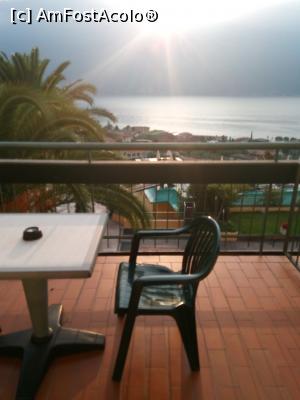 [P07] Dimineața în balcon » foto by danutza_ang
 - 
<span class="allrVoted glyphicon glyphicon-heart hidden" id="av1118688"></span>
<a class="m-l-10 hidden" id="sv1118688" onclick="voting_Foto_DelVot(,1118688,25825)" role="button">șterge vot <span class="glyphicon glyphicon-remove"></span></a>
<a id="v91118688" class=" c-red"  onclick="voting_Foto_SetVot(1118688)" role="button"><span class="glyphicon glyphicon-heart-empty"></span> <b>LIKE</b> = Votează poza</a> <img class="hidden"  id="f1118688W9" src="/imagini/loader.gif" border="0" /><span class="AjErrMes hidden" id="e1118688ErM"></span>