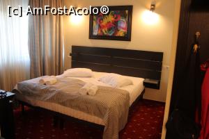 [P12] Suceava, Pensiunea Casa Bucovineană, Camera 106, Patul cu anexele lui, noptiere raft, veioze și cutiuțe depozit » foto by mprofeanu
 - 
<span class="allrVoted glyphicon glyphicon-heart hidden" id="av1308882"></span>
<a class="m-l-10 hidden" id="sv1308882" onclick="voting_Foto_DelVot(,1308882,25832)" role="button">șterge vot <span class="glyphicon glyphicon-remove"></span></a>
<a id="v91308882" class=" c-red"  onclick="voting_Foto_SetVot(1308882)" role="button"><span class="glyphicon glyphicon-heart-empty"></span> <b>LIKE</b> = Votează poza</a> <img class="hidden"  id="f1308882W9" src="/imagini/loader.gif" border="0" /><span class="AjErrMes hidden" id="e1308882ErM"></span>