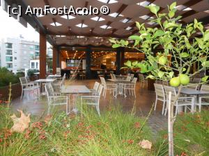 [P23] Antalya - Bașaran Business Hotel. Terasa restaurantului văzută din stradă.  » foto by iulianic
 - 
<span class="allrVoted glyphicon glyphicon-heart hidden" id="av1119780"></span>
<a class="m-l-10 hidden" id="sv1119780" onclick="voting_Foto_DelVot(,1119780,25845)" role="button">șterge vot <span class="glyphicon glyphicon-remove"></span></a>
<a id="v91119780" class=" c-red"  onclick="voting_Foto_SetVot(1119780)" role="button"><span class="glyphicon glyphicon-heart-empty"></span> <b>LIKE</b> = Votează poza</a> <img class="hidden"  id="f1119780W9" src="/imagini/loader.gif" border="0" /><span class="AjErrMes hidden" id="e1119780ErM"></span>