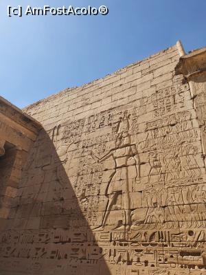 [P38] Medinet Hahu » foto by roth
 - 
<span class="allrVoted glyphicon glyphicon-heart hidden" id="av1221383"></span>
<a class="m-l-10 hidden" id="sv1221383" onclick="voting_Foto_DelVot(,1221383,25858)" role="button">șterge vot <span class="glyphicon glyphicon-remove"></span></a>
<a id="v91221383" class=" c-red"  onclick="voting_Foto_SetVot(1221383)" role="button"><span class="glyphicon glyphicon-heart-empty"></span> <b>LIKE</b> = Votează poza</a> <img class="hidden"  id="f1221383W9" src="/imagini/loader.gif" border="0" /><span class="AjErrMes hidden" id="e1221383ErM"></span>