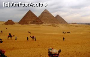 [P03] Inconfundabile! Piramidele de la Giza! Marea Piramidă - singura minune a lumii antice, care-a supraviețuit vremurilor » foto by angela_tudose
 - 
<span class="allrVoted glyphicon glyphicon-heart hidden" id="av1112231"></span>
<a class="m-l-10 hidden" id="sv1112231" onclick="voting_Foto_DelVot(,1112231,25858)" role="button">șterge vot <span class="glyphicon glyphicon-remove"></span></a>
<a id="v91112231" class=" c-red"  onclick="voting_Foto_SetVot(1112231)" role="button"><span class="glyphicon glyphicon-heart-empty"></span> <b>LIKE</b> = Votează poza</a> <img class="hidden"  id="f1112231W9" src="/imagini/loader.gif" border="0" /><span class="AjErrMes hidden" id="e1112231ErM"></span>