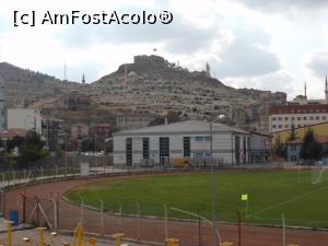 [P05] Nevșehir - Stadionul și dealul cetății în plan îndepărtat.  » foto by iulianic
 - 
<span class="allrVoted glyphicon glyphicon-heart hidden" id="av1121961"></span>
<a class="m-l-10 hidden" id="sv1121961" onclick="voting_Foto_DelVot(,1121961,25870)" role="button">șterge vot <span class="glyphicon glyphicon-remove"></span></a>
<a id="v91121961" class=" c-red"  onclick="voting_Foto_SetVot(1121961)" role="button"><span class="glyphicon glyphicon-heart-empty"></span> <b>LIKE</b> = Votează poza</a> <img class="hidden"  id="f1121961W9" src="/imagini/loader.gif" border="0" /><span class="AjErrMes hidden" id="e1121961ErM"></span>