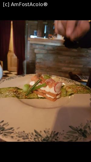 [P05] Barbarestan - deși se numea "salmon pie" era de fapt un millefeuille cu brânza si somon rece » foto by geop
 - 
<span class="allrVoted glyphicon glyphicon-heart hidden" id="av1123396"></span>
<a class="m-l-10 hidden" id="sv1123396" onclick="voting_Foto_DelVot(,1123396,25888)" role="button">șterge vot <span class="glyphicon glyphicon-remove"></span></a>
<a id="v91123396" class=" c-red"  onclick="voting_Foto_SetVot(1123396)" role="button"><span class="glyphicon glyphicon-heart-empty"></span> <b>LIKE</b> = Votează poza</a> <img class="hidden"  id="f1123396W9" src="/imagini/loader.gif" border="0" /><span class="AjErrMes hidden" id="e1123396ErM"></span>