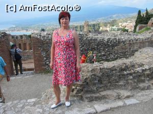 [P17] Priveliștea din Taormina cu Vulcanul Etna în dreapta, Teatrul Grecesc în stânga, și marea albastră, 300 de metri mai jos, » foto by gogasorinel
 - 
<span class="allrVoted glyphicon glyphicon-heart hidden" id="av1123685"></span>
<a class="m-l-10 hidden" id="sv1123685" onclick="voting_Foto_DelVot(,1123685,25889)" role="button">șterge vot <span class="glyphicon glyphicon-remove"></span></a>
<a id="v91123685" class=" c-red"  onclick="voting_Foto_SetVot(1123685)" role="button"><span class="glyphicon glyphicon-heart-empty"></span> <b>LIKE</b> = Votează poza</a> <img class="hidden"  id="f1123685W9" src="/imagini/loader.gif" border="0" /><span class="AjErrMes hidden" id="e1123685ErM"></span>