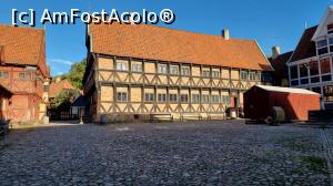 [P26] muzeul <strong>Den Gamle By</strong> » foto by robert
 - 
<span class="allrVoted glyphicon glyphicon-heart hidden" id="av1344410"></span>
<a class="m-l-10 hidden" id="sv1344410" onclick="voting_Foto_DelVot(,1344410,25915)" role="button">șterge vot <span class="glyphicon glyphicon-remove"></span></a>
<a id="v91344410" class=" c-red"  onclick="voting_Foto_SetVot(1344410)" role="button"><span class="glyphicon glyphicon-heart-empty"></span> <b>LIKE</b> = Votează poza</a> <img class="hidden"  id="f1344410W9" src="/imagini/loader.gif" border="0" /><span class="AjErrMes hidden" id="e1344410ErM"></span>
