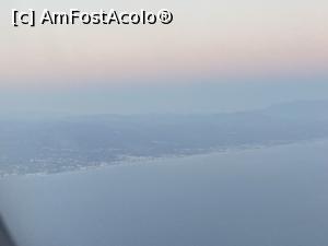 [P06] Cu avionul spre Creta - vedem insula » foto by nicole33
 - 
<span class="allrVoted glyphicon glyphicon-heart hidden" id="av1361185"></span>
<a class="m-l-10 hidden" id="sv1361185" onclick="voting_Foto_DelVot(,1361185,25921)" role="button">șterge vot <span class="glyphicon glyphicon-remove"></span></a>
<a id="v91361185" class=" c-red"  onclick="voting_Foto_SetVot(1361185)" role="button"><span class="glyphicon glyphicon-heart-empty"></span> <b>LIKE</b> = Votează poza</a> <img class="hidden"  id="f1361185W9" src="/imagini/loader.gif" border="0" /><span class="AjErrMes hidden" id="e1361185ErM"></span>