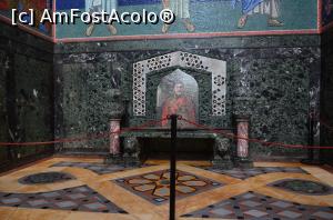 [P08] Topola / Oplenac - Biserica Sv. Đorđa, tronul » foto by Dragoș_MD
 - 
<span class="allrVoted glyphicon glyphicon-heart hidden" id="av1130857"></span>
<a class="m-l-10 hidden" id="sv1130857" onclick="voting_Foto_DelVot(,1130857,25929)" role="button">șterge vot <span class="glyphicon glyphicon-remove"></span></a>
<a id="v91130857" class=" c-red"  onclick="voting_Foto_SetVot(1130857)" role="button"><span class="glyphicon glyphicon-heart-empty"></span> <b>LIKE</b> = Votează poza</a> <img class="hidden"  id="f1130857W9" src="/imagini/loader.gif" border="0" /><span class="AjErrMes hidden" id="e1130857ErM"></span>