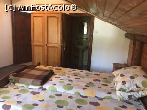 [P20] Vila Luminişul Moieciu - camera » foto by nicole33
 - 
<span class="allrVoted glyphicon glyphicon-heart hidden" id="av1131516"></span>
<a class="m-l-10 hidden" id="sv1131516" onclick="voting_Foto_DelVot(,1131516,25982)" role="button">șterge vot <span class="glyphicon glyphicon-remove"></span></a>
<a id="v91131516" class=" c-red"  onclick="voting_Foto_SetVot(1131516)" role="button"><span class="glyphicon glyphicon-heart-empty"></span> <b>LIKE</b> = Votează poza</a> <img class="hidden"  id="f1131516W9" src="/imagini/loader.gif" border="0" /><span class="AjErrMes hidden" id="e1131516ErM"></span>