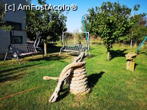 [P38] Leagănele-balansoar unde am lâncezit la soare (pernuțele erau strânse, să nu le ude roua)  » foto by crismis
 - 
<span class="allrVoted glyphicon glyphicon-heart hidden" id="av1134553"></span>
<a class="m-l-10 hidden" id="sv1134553" onclick="voting_Foto_DelVot(,1134553,26008)" role="button">șterge vot <span class="glyphicon glyphicon-remove"></span></a>
<a id="v91134553" class=" c-red"  onclick="voting_Foto_SetVot(1134553)" role="button"><span class="glyphicon glyphicon-heart-empty"></span> <b>LIKE</b> = Votează poza</a> <img class="hidden"  id="f1134553W9" src="/imagini/loader.gif" border="0" /><span class="AjErrMes hidden" id="e1134553ErM"></span>