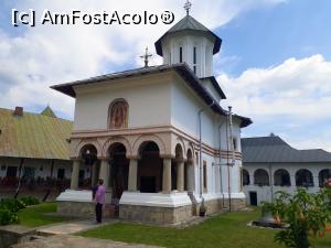 [P43] Felix Pension. Manastirea Govora.  » foto by Floria
 - 
<span class="allrVoted glyphicon glyphicon-heart hidden" id="av1135026"></span>
<a class="m-l-10 hidden" id="sv1135026" onclick="voting_Foto_DelVot(,1135026,26012)" role="button">șterge vot <span class="glyphicon glyphicon-remove"></span></a>
<a id="v91135026" class=" c-red"  onclick="voting_Foto_SetVot(1135026)" role="button"><span class="glyphicon glyphicon-heart-empty"></span> <b>LIKE</b> = Votează poza</a> <img class="hidden"  id="f1135026W9" src="/imagini/loader.gif" border="0" /><span class="AjErrMes hidden" id="e1135026ErM"></span>
