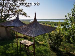 [P21] Zonă de relaxare în grădina dinspre lac, la un nivel mai jos decât casa » foto by crismis
 - 
<span class="allrVoted glyphicon glyphicon-heart hidden" id="av1137000"></span>
<a class="m-l-10 hidden" id="sv1137000" onclick="voting_Foto_DelVot(,1137000,26035)" role="button">șterge vot <span class="glyphicon glyphicon-remove"></span></a>
<a id="v91137000" class=" c-red"  onclick="voting_Foto_SetVot(1137000)" role="button"><span class="glyphicon glyphicon-heart-empty"></span> <b>LIKE</b> = Votează poza</a> <img class="hidden"  id="f1137000W9" src="/imagini/loader.gif" border="0" /><span class="AjErrMes hidden" id="e1137000ErM"></span>