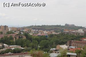 [P39] Yerevan, În plan secund în dreapta Complexul Sală de sport Karen Demietchian și Sala de Concerte, clădire modernă și în stânga Complexul Memorial al Genocidului din Tsitsernakaberd, se vede ca o săgeată,  văzute de la Cascade » foto by mprofeanu
 - 
<span class="allrVoted glyphicon glyphicon-heart hidden" id="av1139045"></span>
<a class="m-l-10 hidden" id="sv1139045" onclick="voting_Foto_DelVot(,1139045,26066)" role="button">șterge vot <span class="glyphicon glyphicon-remove"></span></a>
<a id="v91139045" class=" c-red"  onclick="voting_Foto_SetVot(1139045)" role="button"><span class="glyphicon glyphicon-heart-empty"></span> <b>LIKE</b> = Votează poza</a> <img class="hidden"  id="f1139045W9" src="/imagini/loader.gif" border="0" /><span class="AjErrMes hidden" id="e1139045ErM"></span>