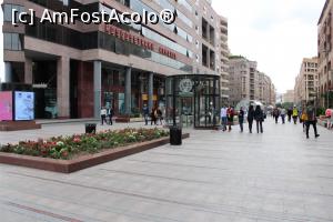 [P57] Yerevan, Av. Northern, pietonală » foto by mprofeanu
 - 
<span class="allrVoted glyphicon glyphicon-heart hidden" id="av1139063"></span>
<a class="m-l-10 hidden" id="sv1139063" onclick="voting_Foto_DelVot(,1139063,26066)" role="button">șterge vot <span class="glyphicon glyphicon-remove"></span></a>
<a id="v91139063" class=" c-red"  onclick="voting_Foto_SetVot(1139063)" role="button"><span class="glyphicon glyphicon-heart-empty"></span> <b>LIKE</b> = Votează poza</a> <img class="hidden"  id="f1139063W9" src="/imagini/loader.gif" border="0" /><span class="AjErrMes hidden" id="e1139063ErM"></span>