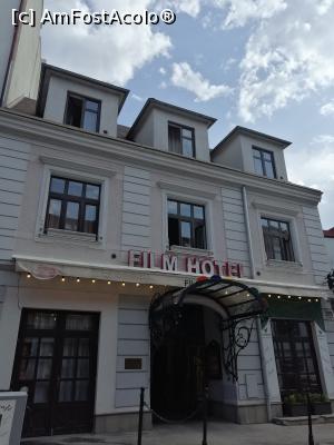 [P02] Film Hotel *** Bratislava » foto by andreidan
 - 
<span class="allrVoted glyphicon glyphicon-heart hidden" id="av1139217"></span>
<a class="m-l-10 hidden" id="sv1139217" onclick="voting_Foto_DelVot(,1139217,26069)" role="button">șterge vot <span class="glyphicon glyphicon-remove"></span></a>
<a id="v91139217" class=" c-red"  onclick="voting_Foto_SetVot(1139217)" role="button"><span class="glyphicon glyphicon-heart-empty"></span> <b>LIKE</b> = Votează poza</a> <img class="hidden"  id="f1139217W9" src="/imagini/loader.gif" border="0" /><span class="AjErrMes hidden" id="e1139217ErM"></span>