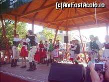 [P31] Incep dansurile populare » foto by dorgo
 - 
<span class="allrVoted glyphicon glyphicon-heart hidden" id="av112615"></span>
<a class="m-l-10 hidden" id="sv112615" onclick="voting_Foto_DelVot(,112615,26075)" role="button">șterge vot <span class="glyphicon glyphicon-remove"></span></a>
<a id="v9112615" class=" c-red"  onclick="voting_Foto_SetVot(112615)" role="button"><span class="glyphicon glyphicon-heart-empty"></span> <b>LIKE</b> = Votează poza</a> <img class="hidden"  id="f112615W9" src="/imagini/loader.gif" border="0" /><span class="AjErrMes hidden" id="e112615ErM"></span>