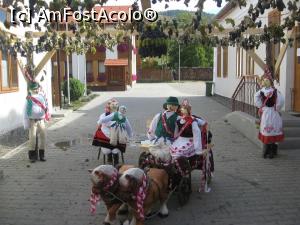 [P26] La festival s-a organizat si-un concurs cu cea mai frumoasa strada din localitate » foto by dorgo
 - 
<span class="allrVoted glyphicon glyphicon-heart hidden" id="av1140453"></span>
<a class="m-l-10 hidden" id="sv1140453" onclick="voting_Foto_DelVot(,1140453,26075)" role="button">șterge vot <span class="glyphicon glyphicon-remove"></span></a>
<a id="v91140453" class=" c-red"  onclick="voting_Foto_SetVot(1140453)" role="button"><span class="glyphicon glyphicon-heart-empty"></span> <b>LIKE</b> = Votează poza</a> <img class="hidden"  id="f1140453W9" src="/imagini/loader.gif" border="0" /><span class="AjErrMes hidden" id="e1140453ErM"></span>