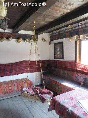 [P14] Interior Muzeul etnografic „Dimitrie Gusti” din Drăguș.  » foto by tata123 🔱
 - 
<span class="allrVoted glyphicon glyphicon-heart hidden" id="av1141378"></span>
<a class="m-l-10 hidden" id="sv1141378" onclick="voting_Foto_DelVot(,1141378,26091)" role="button">șterge vot <span class="glyphicon glyphicon-remove"></span></a>
<a id="v91141378" class=" c-red"  onclick="voting_Foto_SetVot(1141378)" role="button"><span class="glyphicon glyphicon-heart-empty"></span> <b>LIKE</b> = Votează poza</a> <img class="hidden"  id="f1141378W9" src="/imagini/loader.gif" border="0" /><span class="AjErrMes hidden" id="e1141378ErM"></span>