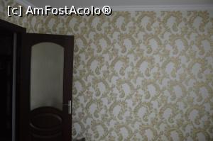 [P12] Intrare în camera hotelului Bomond din oraşul Edineţ, Republica Moldova.  » foto by traian.leuca †
 - 
<span class="allrVoted glyphicon glyphicon-heart hidden" id="av1141903"></span>
<a class="m-l-10 hidden" id="sv1141903" onclick="voting_Foto_DelVot(,1141903,26105)" role="button">șterge vot <span class="glyphicon glyphicon-remove"></span></a>
<a id="v91141903" class=" c-red"  onclick="voting_Foto_SetVot(1141903)" role="button"><span class="glyphicon glyphicon-heart-empty"></span> <b>LIKE</b> = Votează poza</a> <img class="hidden"  id="f1141903W9" src="/imagini/loader.gif" border="0" /><span class="AjErrMes hidden" id="e1141903ErM"></span>
