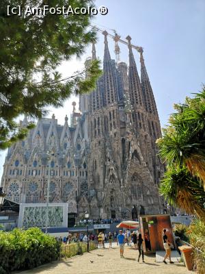 [P04] Sagrada Familia văzută din părculeț » foto by crismis
 - 
<span class="allrVoted glyphicon glyphicon-heart hidden" id="av1141971"></span>
<a class="m-l-10 hidden" id="sv1141971" onclick="voting_Foto_DelVot(,1141971,26107)" role="button">șterge vot <span class="glyphicon glyphicon-remove"></span></a>
<a id="v91141971" class=" c-red"  onclick="voting_Foto_SetVot(1141971)" role="button"><span class="glyphicon glyphicon-heart-empty"></span> <b>LIKE</b> = Votează poza</a> <img class="hidden"  id="f1141971W9" src="/imagini/loader.gif" border="0" /><span class="AjErrMes hidden" id="e1141971ErM"></span>