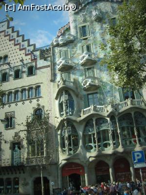 [P17] Casa Batlo » foto by Michi
 - 
<span class="allrVoted glyphicon glyphicon-heart hidden" id="av1250252"></span>
<a class="m-l-10 hidden" id="sv1250252" onclick="voting_Foto_DelVot(,1250252,26107)" role="button">șterge vot <span class="glyphicon glyphicon-remove"></span></a>
<a id="v91250252" class=" c-red"  onclick="voting_Foto_SetVot(1250252)" role="button"><span class="glyphicon glyphicon-heart-empty"></span> <b>LIKE</b> = Votează poza</a> <img class="hidden"  id="f1250252W9" src="/imagini/loader.gif" border="0" /><span class="AjErrMes hidden" id="e1250252ErM"></span>